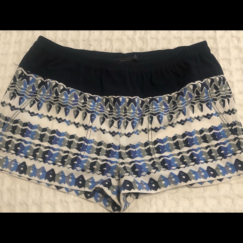 BCBG shorts size S